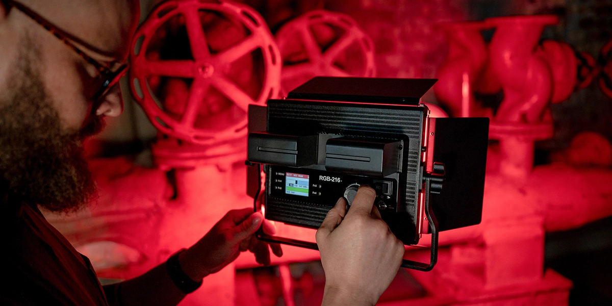  Lampa LED Newell RGB Vividha Max